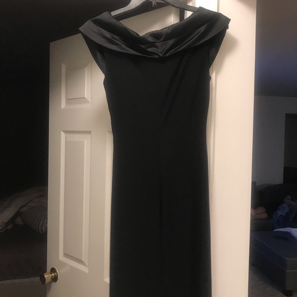 Evening gown - Picture 6 of 8